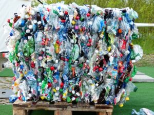 Bala de plástico reciclado