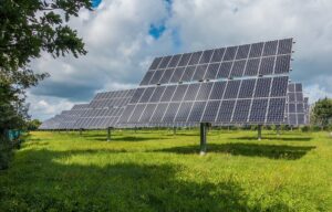 por los paneles solares permite obtener hidrógeno verde.