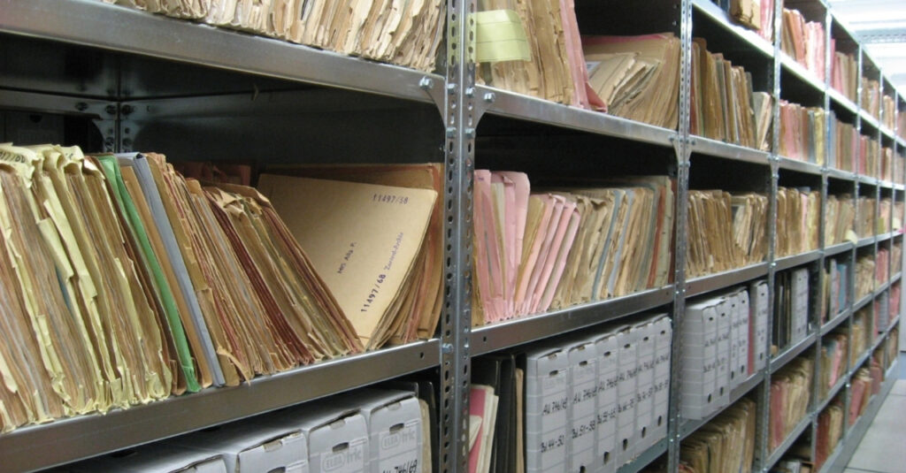 Los expedientes de empleados, por ejemplo, suelen contener información especialmente sensible.